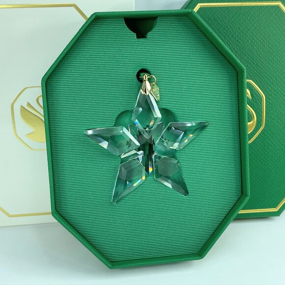 Swarovski 2023 Gold Tone Star Snowflake Annual Christmas Ornament MIB S166 - Picture 1 of 4
